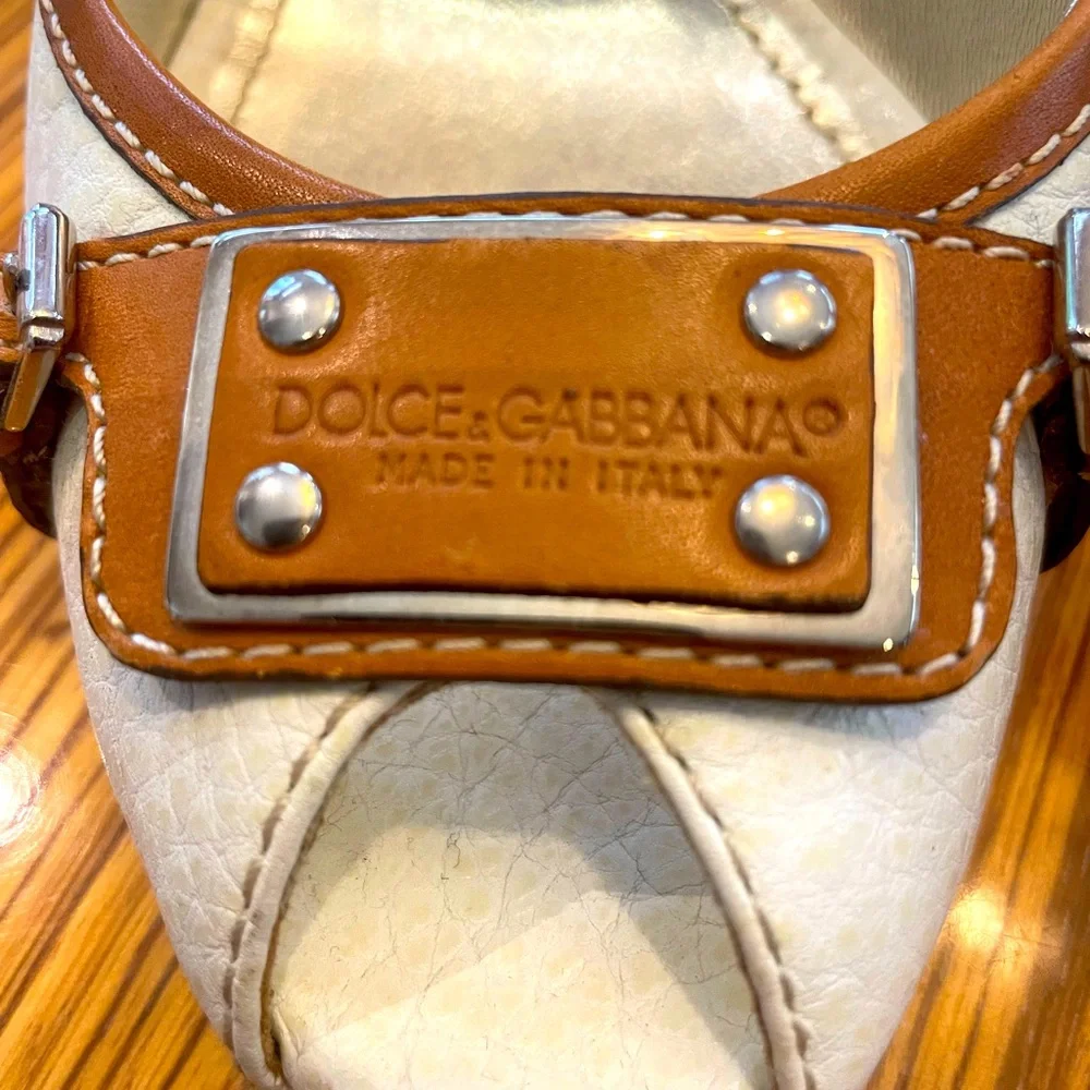 Dolce &Gabbana peep toe heels. Cream/off white/ and rich tan leather size 38 - Picture 3 of 10